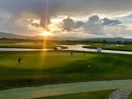 Enjoy free breakfast, free wifi, and free parking. Theodora Golf Club Alba Iulia GaranÈ›ia Celui Mai Bun PreÈ› Agoda Com
