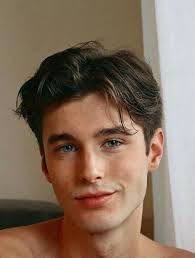 Audrey Meier's Instagram, Twitter & Facebook