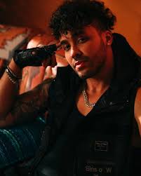 ESTA NOCHE 📞🥀🥃🔥 Ayer Me Llamó Mi Ex REMIX ❌ #AMLMEREMIX  #TranquiloyTropical 7pm MIA • 8pm RD • 9pm ARG • 6pm MEX —  http://khea.lnk.to/amlmermxpresave