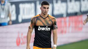 Born 29 february 2000) is a 6'0 spanish professional footballer who plays for valencia cf as. Man City Close To Ferran Torres Deal Sources