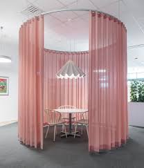 Innovative Interiors In 2020 Startup Office Design Interior Design School Beautiful Office