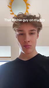 Looks and Perceptions: Exploring the MOG Aesthetic