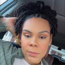 Who is a good makeup artist in Tupelo, Mississippi?