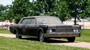 Jun 30 1967 lincoln continental from hit and run movie. Elvis Presley S Lincoln Limousine Family Car Is Hitting The Auction Block Mental Floss