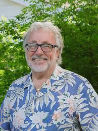 Hyde Park Coiffures owner dies at 83