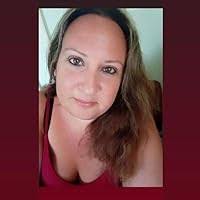 Carrie Cyrus's Instagram, Twitter & Facebook