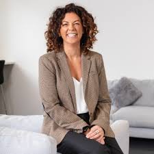 Debra Flint dreamy song choice! This is for you 🎶 😂