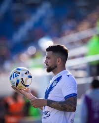 Vélez vs. Lanús: ¡Duelo clave! ¿Quién extenderá su racha ganadora? - Imagen principal del artículo