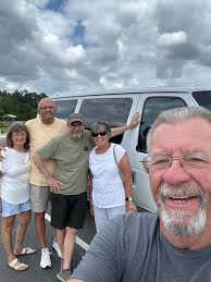 Can someone revive the old Beer Hunter?