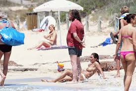 Zucchero · album · 1989 · 9 songs. Zucchero Pensieroso A Formentera