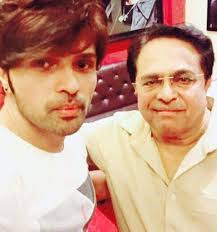 Himesh reshammiya wife komal profile is extremely placid and simple like singer honey singh's wife. Himesh Reshammiya Wiki Age Wife Family Biography More Wikibio