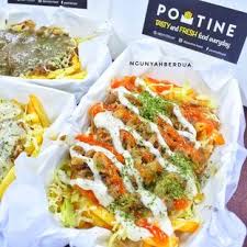Step 1 preheat the oven to 400 degrees f (200 degrees c). Poutine Hood Setiabudi Lengkap Menu Terbaru Jam Buka No Telepon Alamat Dengan Peta