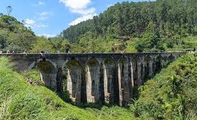 Puente de 9 arcos en Demodara, Ella