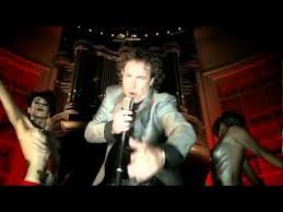 Learn the full song lyrics at metrolyrics. In 2005 Werd Ruim Een Miljoen Stemmen Uitgebracht Op De Top 2000 Maar In 2006 Werd Dit Record Ruimschoots Gebroken Most Popular Music Music Hits Popular Music