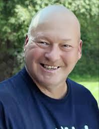 Eileen Therrien's Instagram, Twitter & Facebook