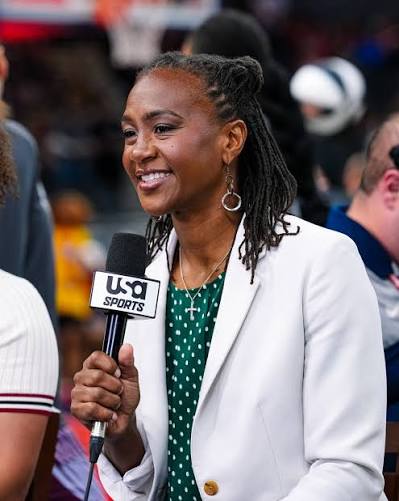 The legend, Tamika Catchings, is on the call tonight against the Tempo 🐐