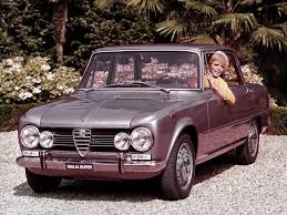 Alla velocità di 133 km/h corrisponde un consumo di 8 litri per 100 km. Photos Of Alfa Romeo Giulia Super 105 1967 1974 2048x1536