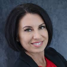 Tracy Huff's Instagram, Twitter & Facebook