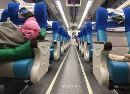 Macam comel tak kami bertiga? Ceritaibu Membawa Anak Naik Kereta Di Malam Hari