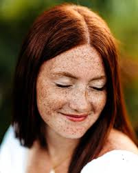 Can't even deal with how stunning this Senior is!! ♥️