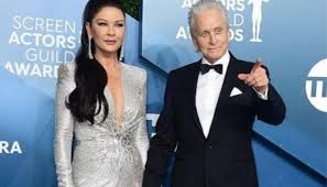 Born 25 september 1969) is a welsh actress. Catherine Zeta Jones And Michael Douglas Commemorate Late Actor Kirk Douglas On His B Day