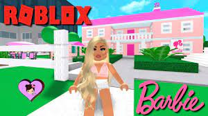El vestido está decorado con un lazo. Making My Own Barbie Dreamhouse In Roblox Barbie Dreamhouse Tycoon Game Play Youtube