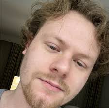 Elden Ring Can someone help me get the Gold Scarab in the Abandoned Cave. 😭