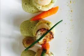 Noix De Saint Jacques Risotto De Panais Emulsion Au The Macha Par Jeremy Fournier Recette Panais Noix De Saint Jacques The Macha