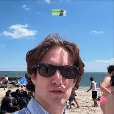 Had my dirty dancing summer in the Catskills thanks to @fbplayhouse 💃🕺🪩  NEWSIES! 🗞️🗞️🗞️ Director & Choreographer: Lauren Haughton Gillis  Assistant Choreographer: Mack Simmons Production Stage Manager: Patrick Lee  Johnson Assistant Stage