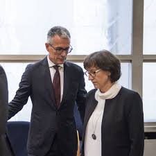 Join facebook to connect with holger matt and others you may know. Mord An Walter Lubcke Familie Lubcke Plant Gegenschlag Der Spiegel