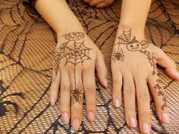 Halloween Henna Tattoo Artist For Hire 5 Cute Henna Tattoos Henna Tattoo Designs Cute Henna