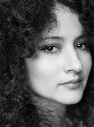 Some BTS turned into a post. @avedaarts @jackievaldetero.hair for the  captures and @_emily.roussell_ with the skills #Loveparisparker  #elevatehair #wingsscissors #federicotools #haircut #hairinspo  #haircutwomen #scissorcut #womenshair #razorcut ...