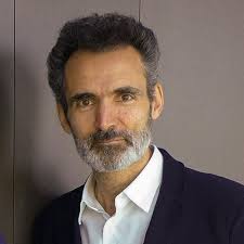 Amazon.com: Cracked it!: How to solve big problems and sell solutions like  top strategy consultants: 9783319893747: Garrette, Bernard, Phelps, Corey,  Sibony, Olivier: Books