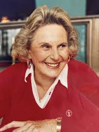 Bette Fox's Instagram, Twitter & Facebook