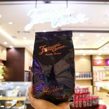 Famous amos season 1 1. Now Open Famous Amos At Central Park Central Park Mall Facebook
