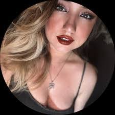 Krista Marie's Instagram, Twitter & Facebook