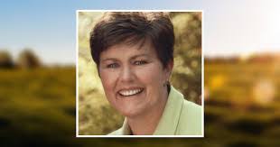 Elaine Watts's Instagram, Twitter & Facebook