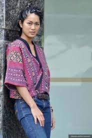 Kain Tenun Lombok Wikipedia Kain Tenun Lembata Kain Tenun Maluku Kain Tenun Makassar Bulukumba Kain Tenun Makassar Kai Model Pakaian Gaun Batik Mode India