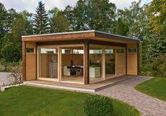 Das gartenhaus aus holz wirkt natürlich und fügt sich atmosphärisch in jeden garten ein. Pin On House