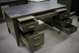 Vintage Solid Steel Desk 5 Drawers Pencil Drawer W 2 Writing Desk And Velvoleum Top All Origin Vintage Office Furniture Unique Office Furniture Steel Desk