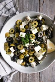 One Pot Chicken And Rice Recipe With Olives Recipe Recipes Olive Recipes Chicken Dinner Recipes