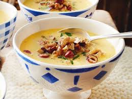 Kasesuppe Mit Nuss Crunch Rezept Lecker Rezepte Kasesuppe Rezept Chili Con Carne