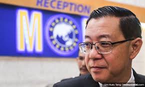 Chính phủ malaysia trong tháng 7/2019 đã yêu cầu ngân hàng hsbc chuyển khoản tiền bị phong tỏa trong tài khoản của công ty trung quốc sang tài khoản của suria strategic energy resources, thuộc sở hữu của bộ tài chính malaysia. Malaysiakini Sser Guan Eng And Macc Bound For China