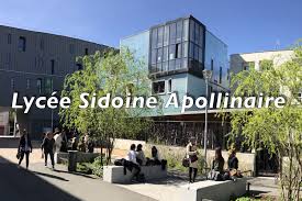 How can i contact kyriad hotel clermont ferrand centre? Lycee Sidoine Apollinaire Accueil