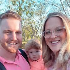 Alright everybody, so here's my justiciar fashionscape but I'm stumped