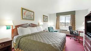 Image result for Rodeway Inn Decatur TX