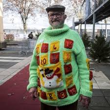 Liste des 20 personnalités les plus puissantes de la planète en 2019. En Images Et Le Pull Le Plus Moche Du Monde Est Une Peau De Renarde Sur Tricot