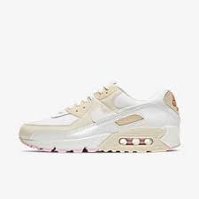 The nike air max 90, despite its 30th anniversary soon coming to an end, has not slowed down its pace one bit with releases, offering up a plethora of gr colorways and the white leathers run replete on each, overlaying in a color that's only marginally distinct from the mesh that lines underneath. Ø§Ù„ØµÙˆØª ØªØ¶Ø¹Ù ØºÙŠØ± Ù…Ø¤ÙƒØ¯ Tenis Nike Color Camel Ballermann 6 Org
