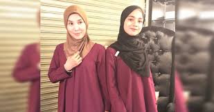 Baru berusia 19 tahun, hanna kini mula berjinak dalam bidang model. Patutlah Anak Anak Tirinya Sayang Lisdawati Dan Tengoklah Hasilnya