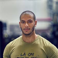 Exercices pour les muscles musculation des pectoraux : Nassim Sahili Fitness Park